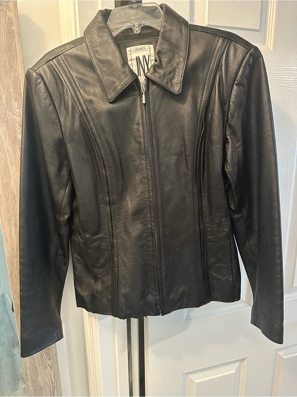 Jones New York Women’s Black Leather Moto Jacket Size L